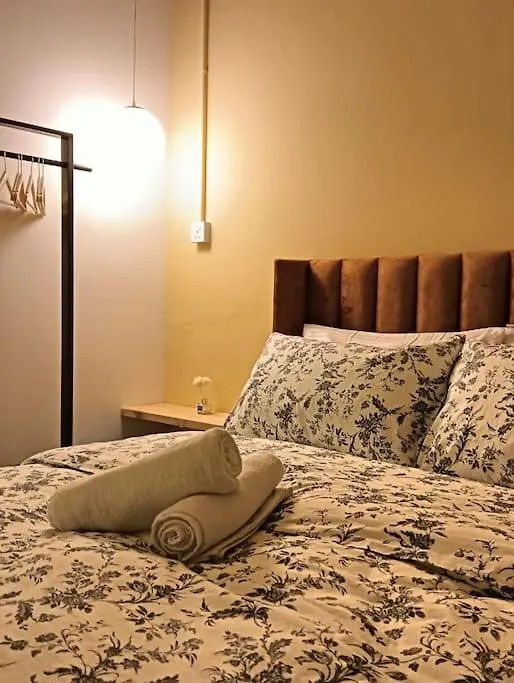 New! 9 Pax Georgetown Heritage Pre-War House 3Br Holiday home