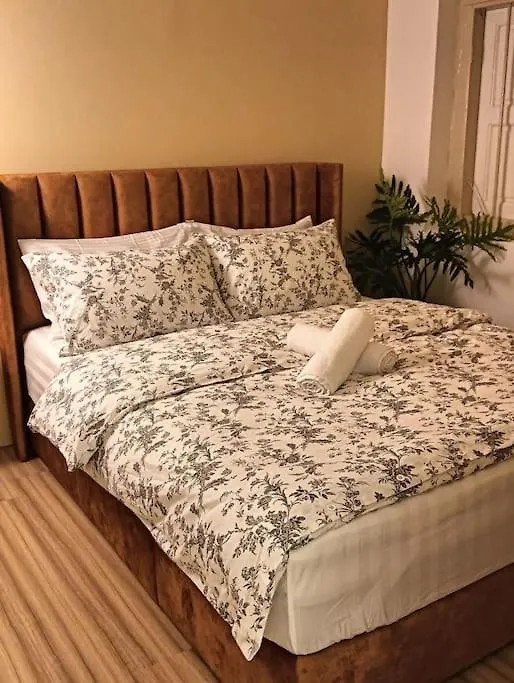New! 9 Pax Georgetown Heritage Pre-War House 3Br George Town