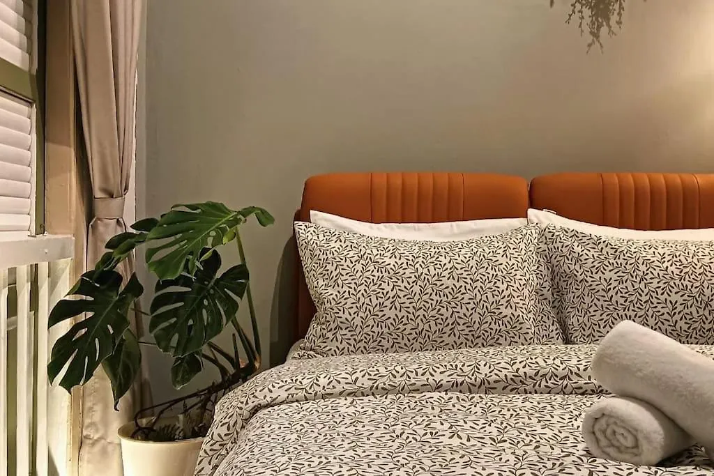 New! 9 Pax Georgetown Heritage Pre-War House 3Br Holiday home George Town